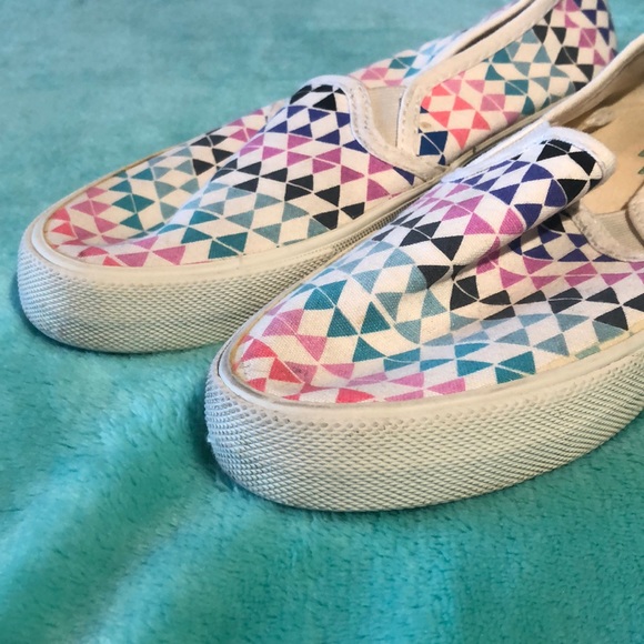 American Eagle Slip-On SHOES - Picture 2 of 6